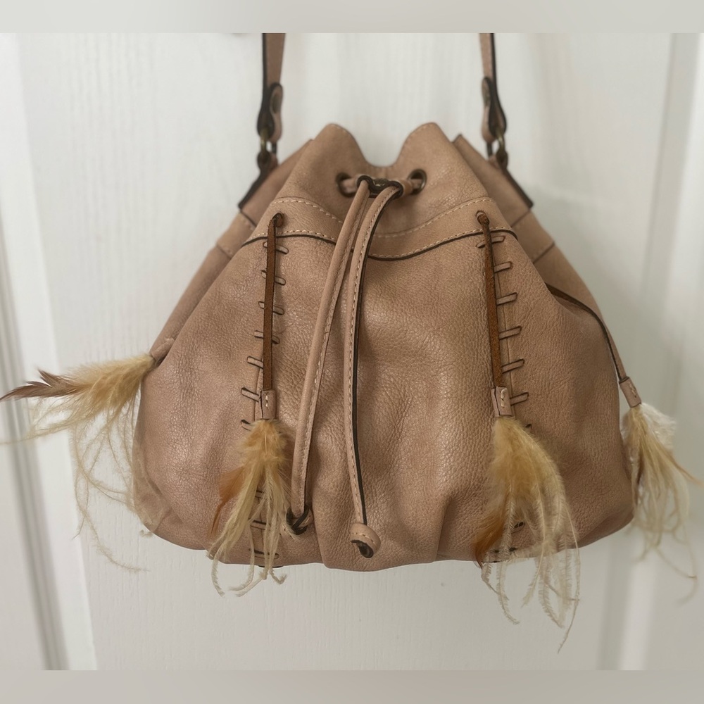 SOLD Patricia Nash Picerno Drawstring Boho Crossbody Shoulder Bag Beige Feathers - Picture 4 of 13